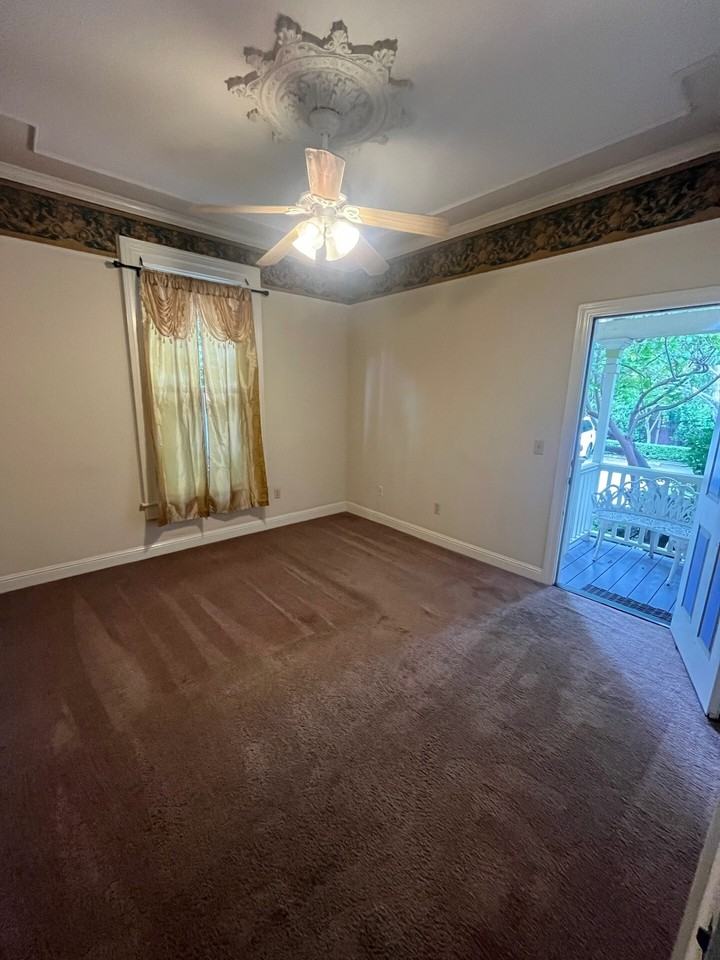 235-9 - Photo 5 of 12