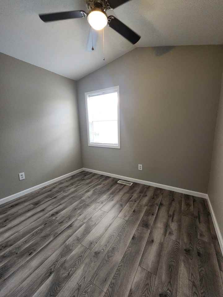 1319 Autumn Avenue - Photo 3 of 22