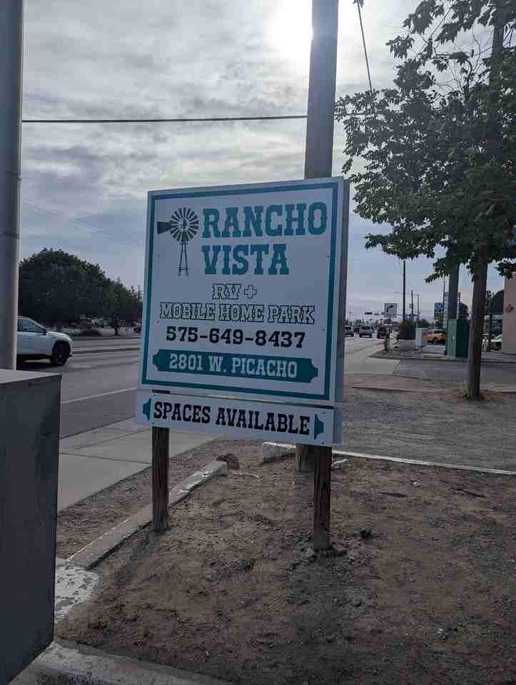 2801 West Picacho Avenue - Photo 2 of 5