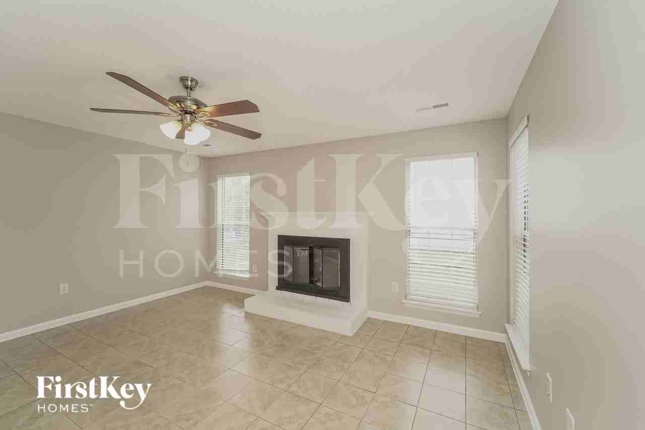 5201 Haybridge Rd - Photo 4 of 15