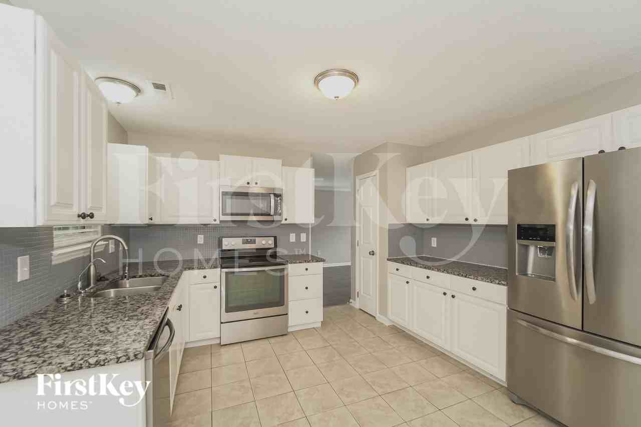 5201 Haybridge Rd - Photo 7 of 15