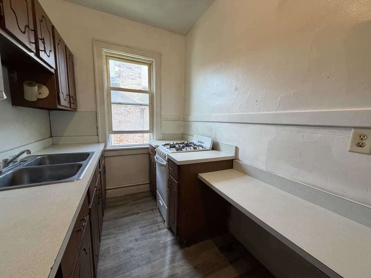 230 West Jackson Boulevard - Photo 2 of 9
