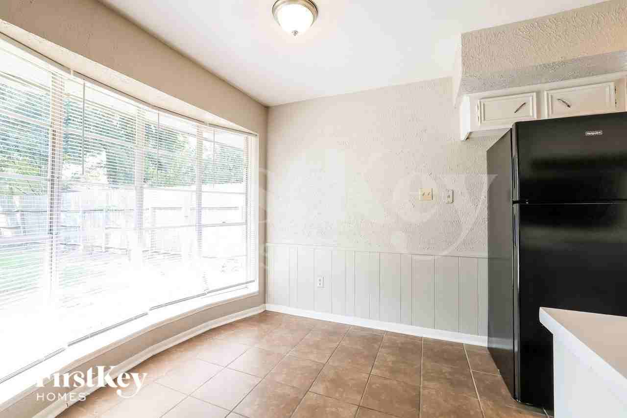 3211 Crossfell Rd - Photo 5 of 16
