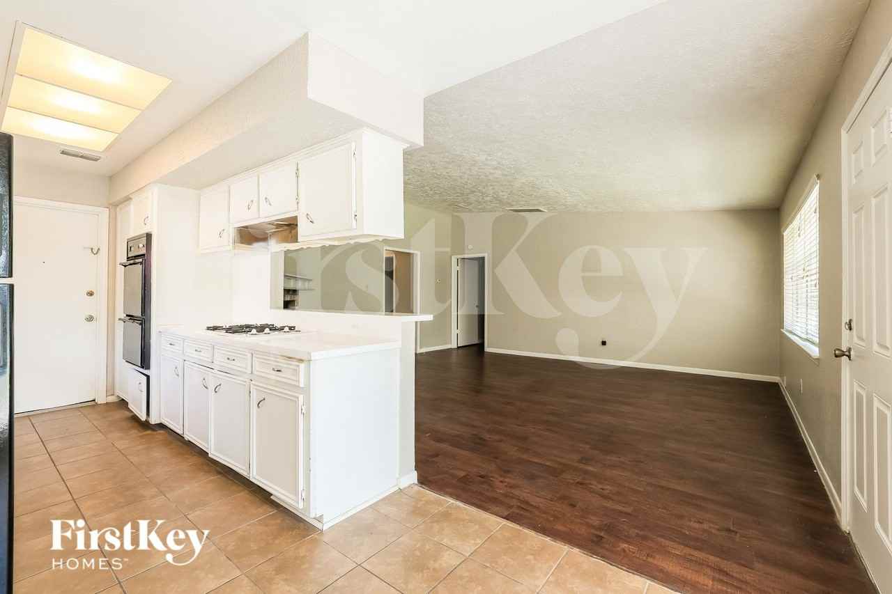 3211 Crossfell Rd - Photo 7 of 16
