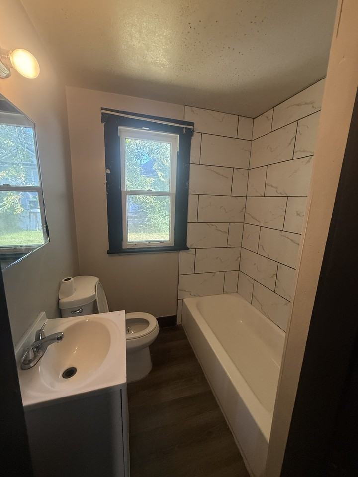 302 Selma Road - Photo 4 of 4