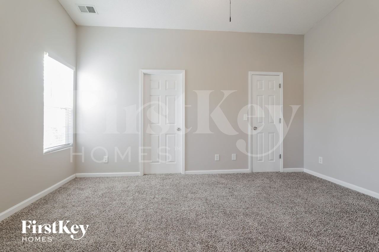 1698 Fort Connors Way - Photo 6 of 15
