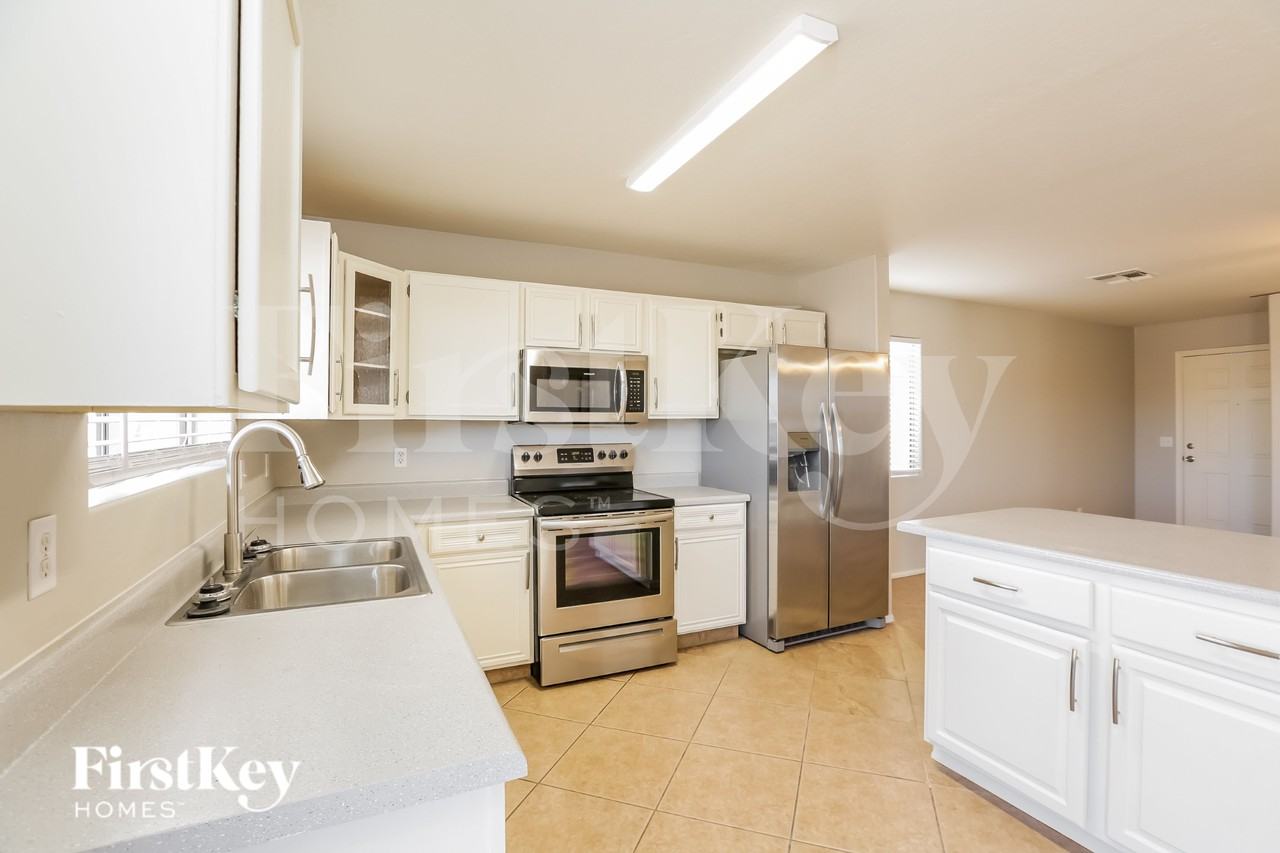 21286 N Duncan Dr - Photo 6 of 15