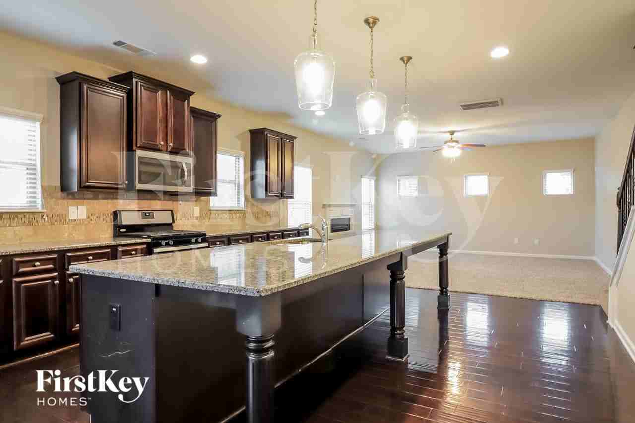 70 Foxgrove Cv - Photo 5 of 15