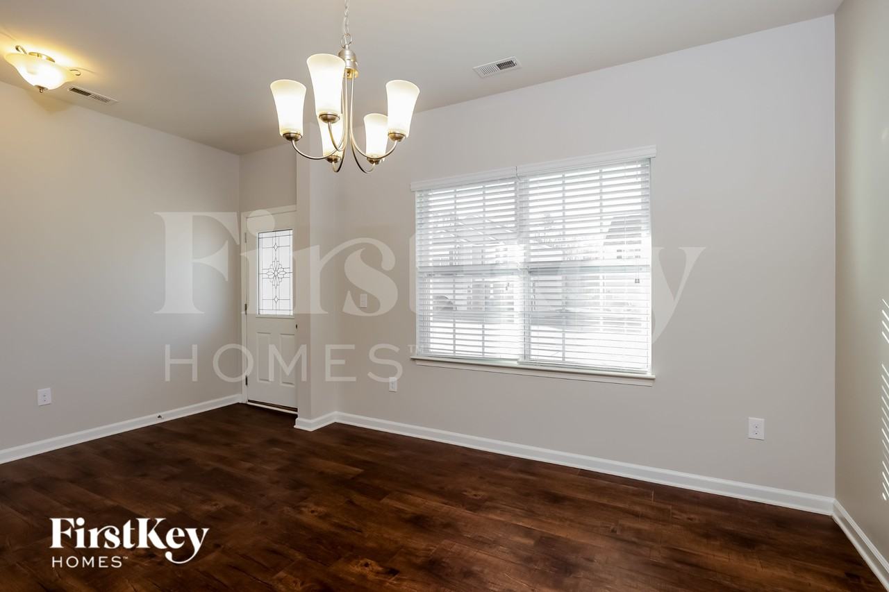 1509 Stark Spring St - Photo 4 of 15