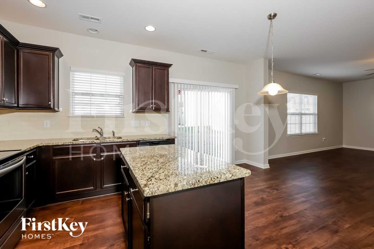 1509 Stark Spring St - Photo 6 of 15