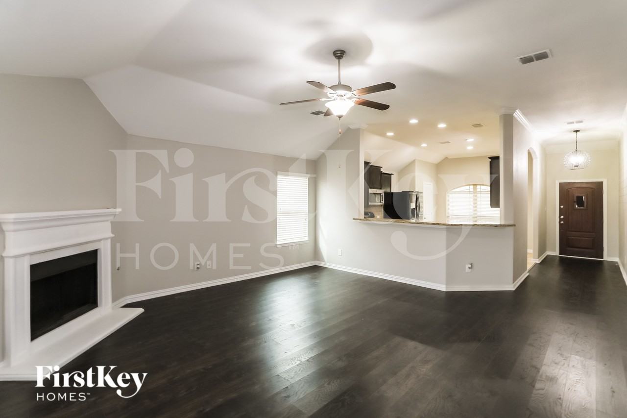 14312 Broomstick Rd - Photo 3 of 16