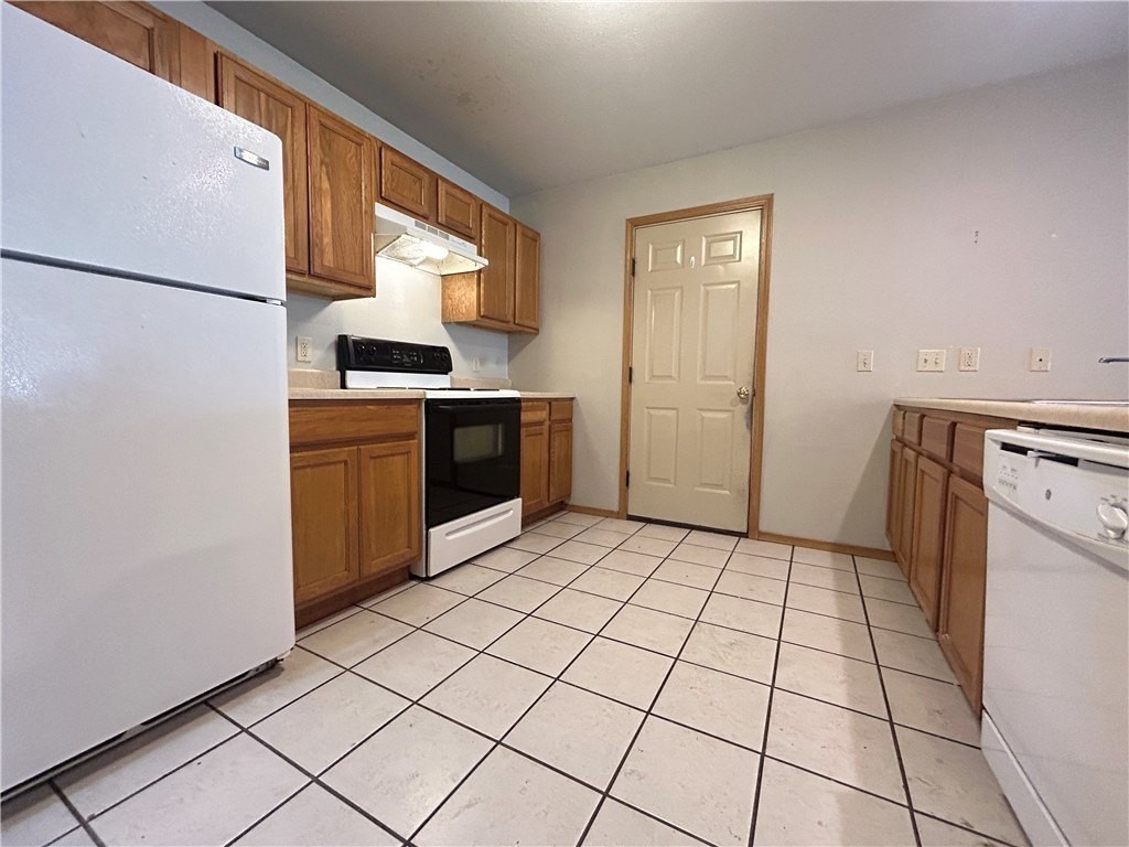 962 Remington Dr #A - Photo 2 of 11