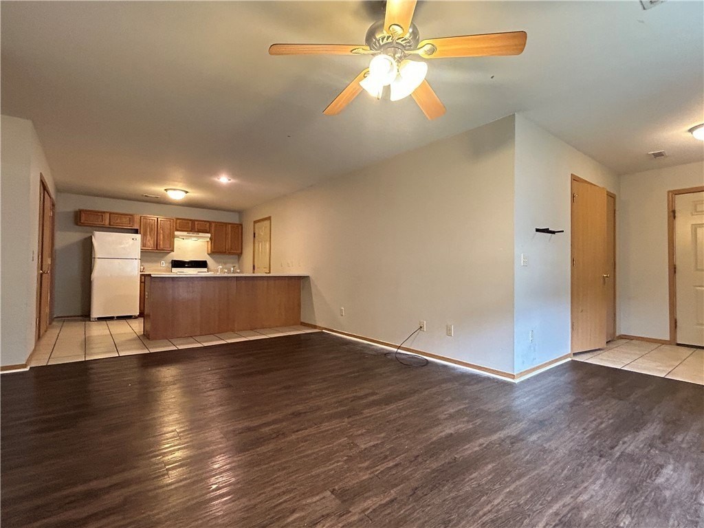 962 Remington Dr #A - Photo 3 of 11