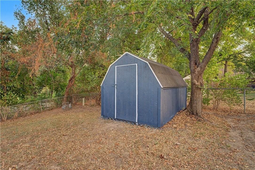 4805 Bonita Pl - Photo 6 of 17