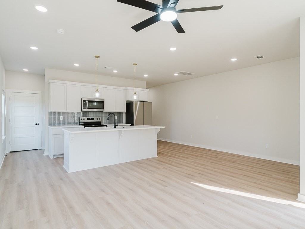 1717 Cuppett Cir - Photo 4 of 17