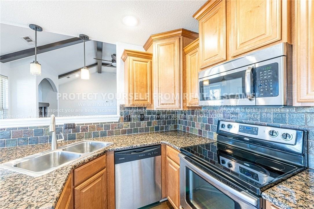 3705 W Amour Dr - Photo 6 of 17