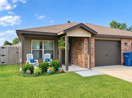 featured image of 1703 E Central St
