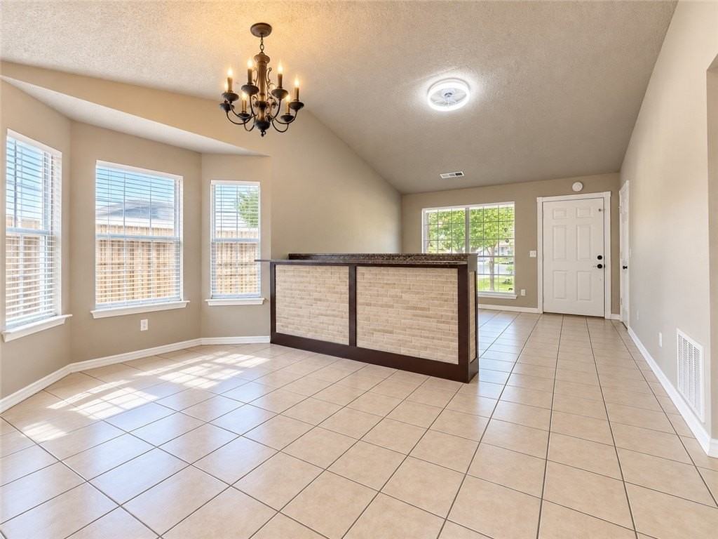 2678 Brookside St - Photo 6 of 22