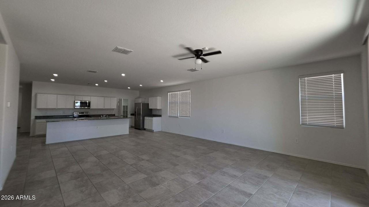 36121 W San Ildefanso Ave - Photo 7 of 25