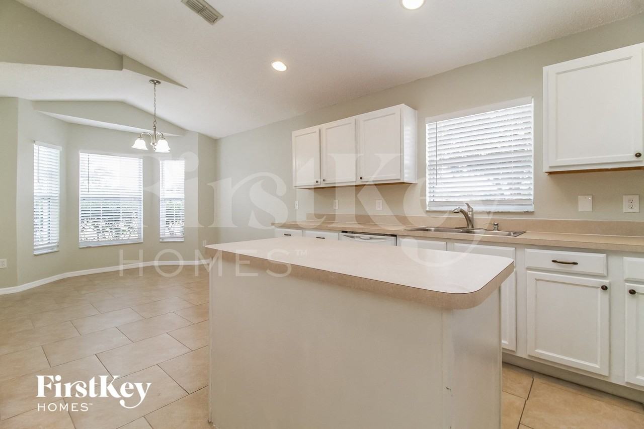 3619 Monument Dr - Photo 6 of 15