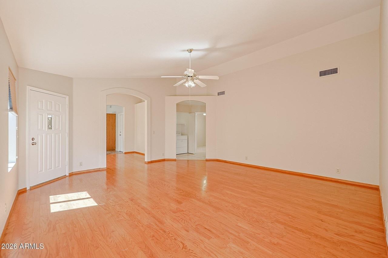 20327 N 106th Ave - Photo 5 of 40