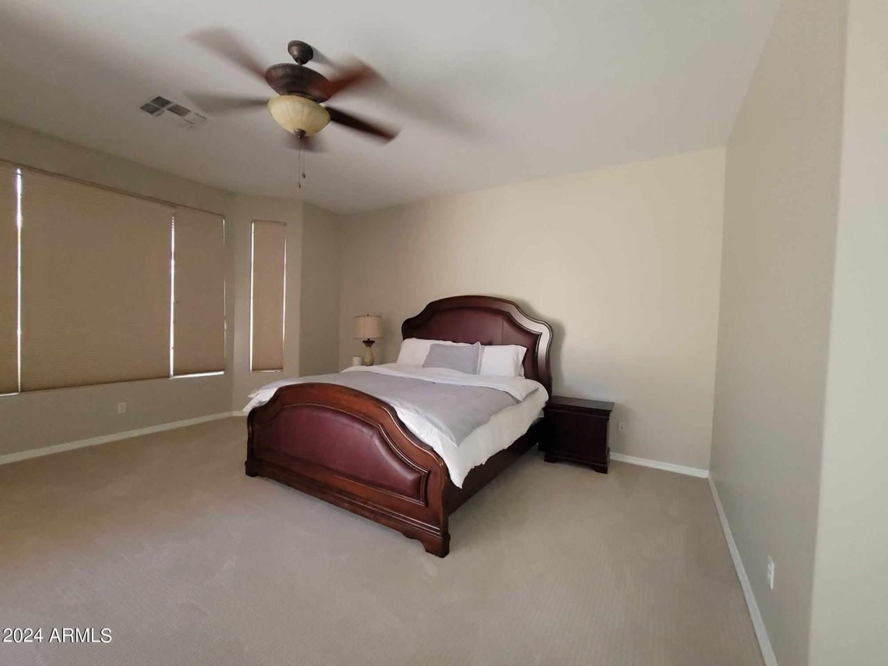 2461 W Marlin Dr - Photo 4 of 42