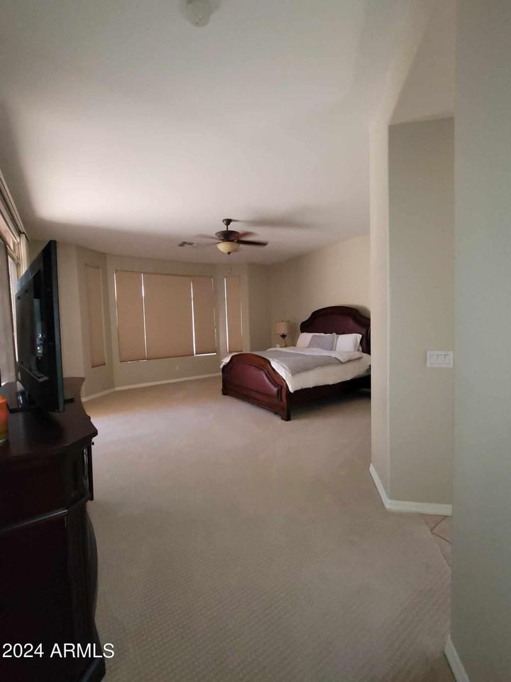 2461 W Marlin Dr - Photo 6 of 42