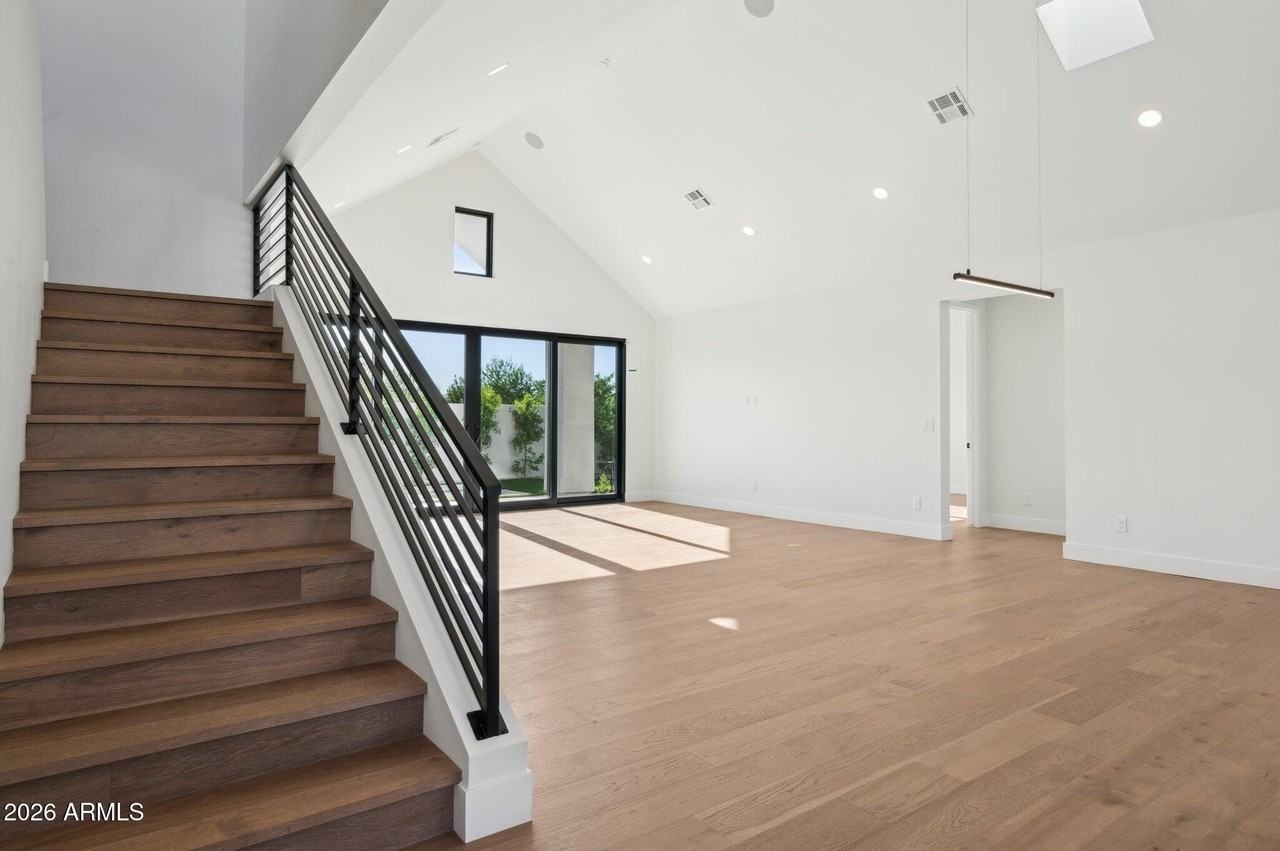 6306 N 10th Dr - Photo 6 of 50