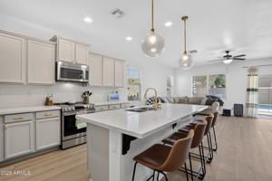 featured image of 4949 E Velasco St