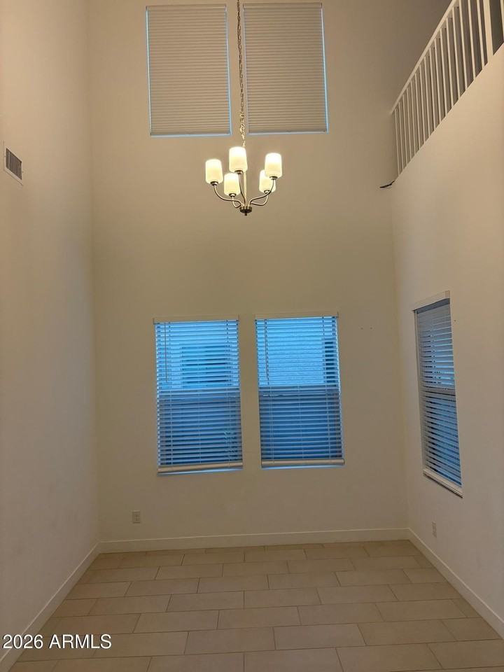 7710 W Crabapple Dr - Photo 6 of 30