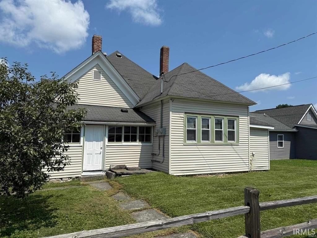 1720 12th St - Photo 2 of 11