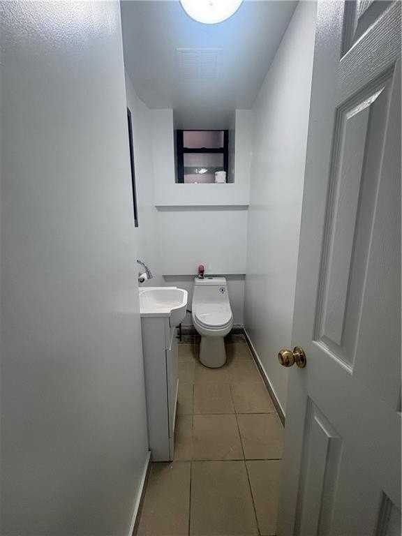 1521 70th St #2B - Photo 7 of 7