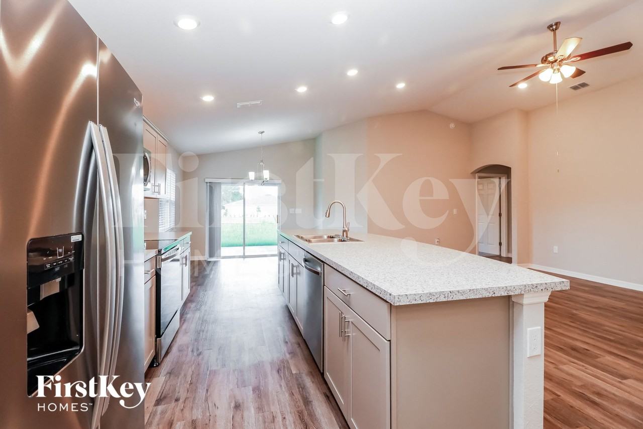 6778 Hanworth Ln - Photo 5 of 16