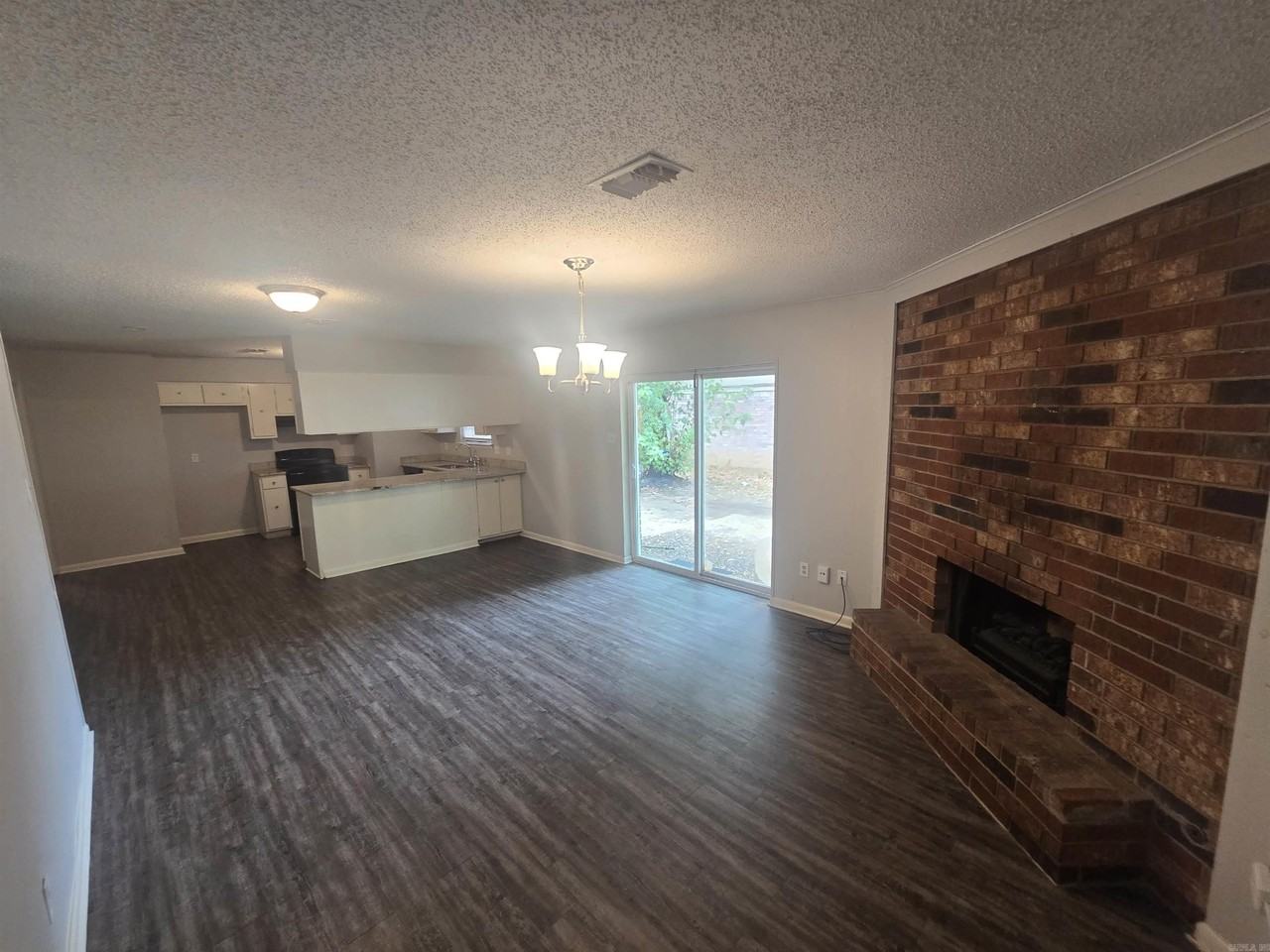 7120 Yorkwood Dr - Photo 3 of 15