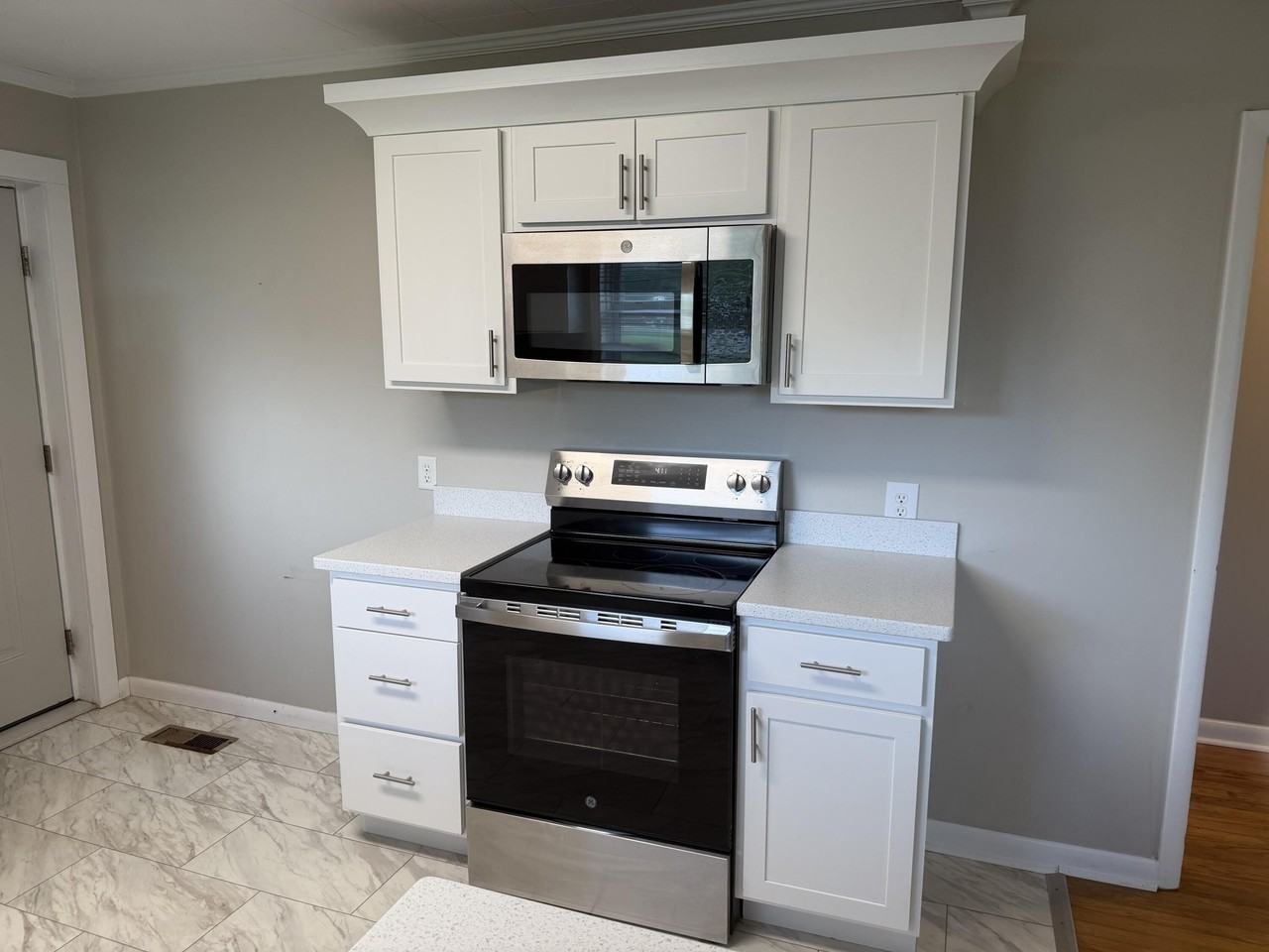 11114 E Brainerd Rd - Photo 3 of 25