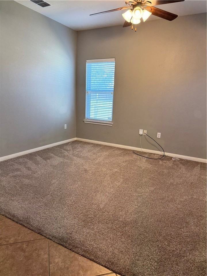 7001 Natchez Dr - Photo 4 of 27