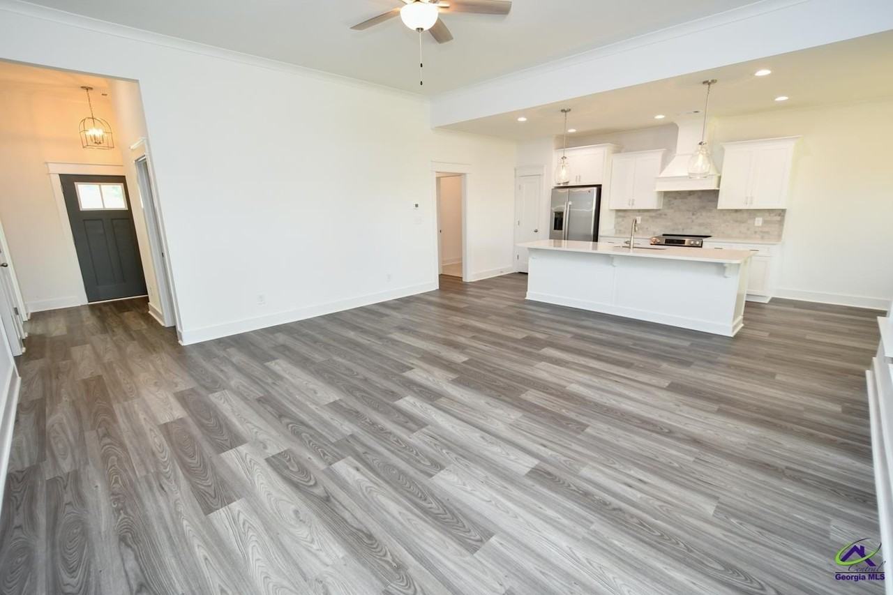 114 Forest Haven Way - Photo 7 of 35