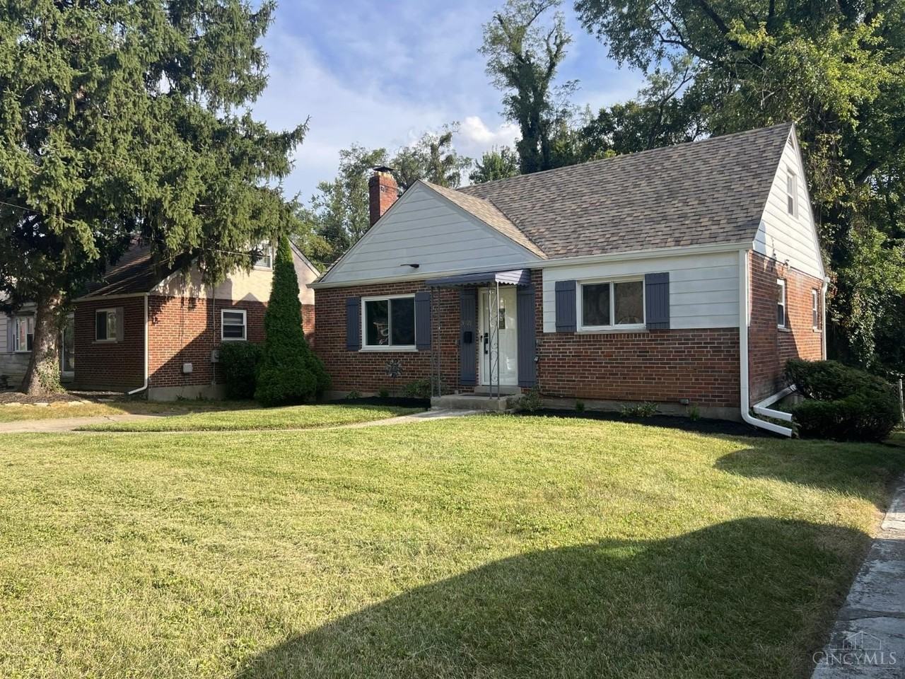 3921 Cedarwood Pl - Photo 2 of 28