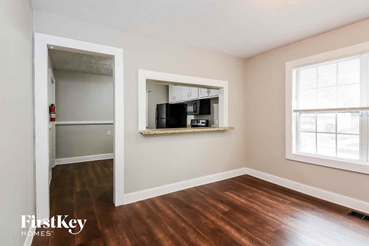 1583 Pineview Ter Sw - Photo 5 of 15