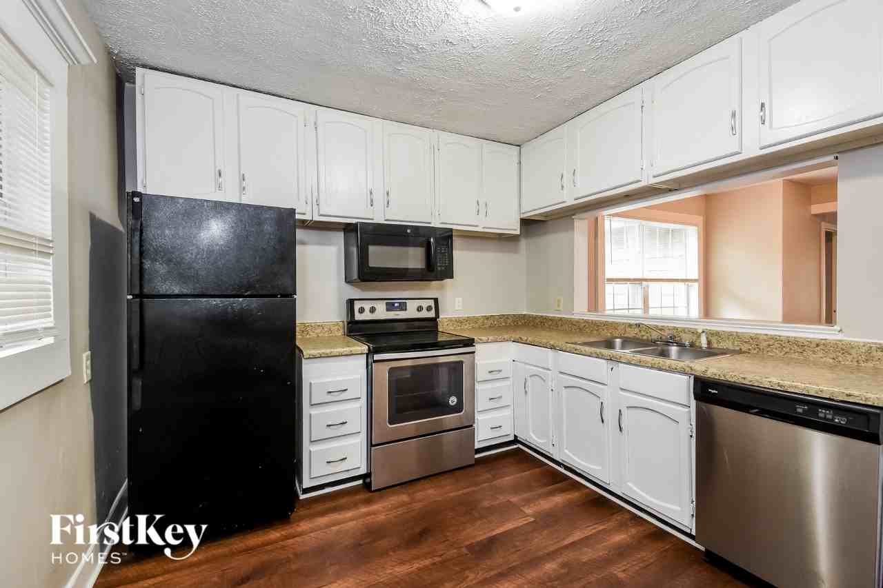 1583 Pineview Ter Sw - Photo 7 of 15