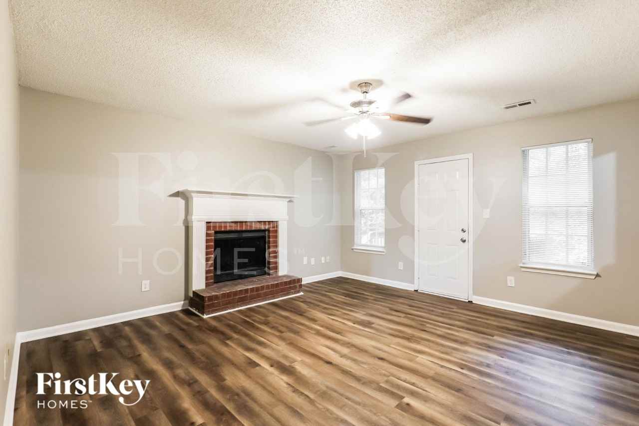 1129 Briar Cove Ct - Photo 3 of 16