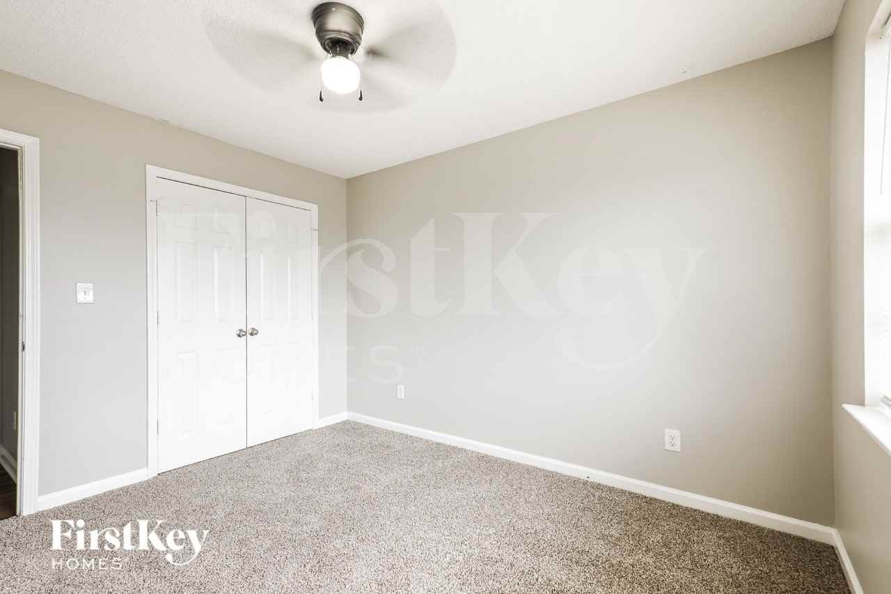 1129 Briar Cove Ct - Photo 7 of 16