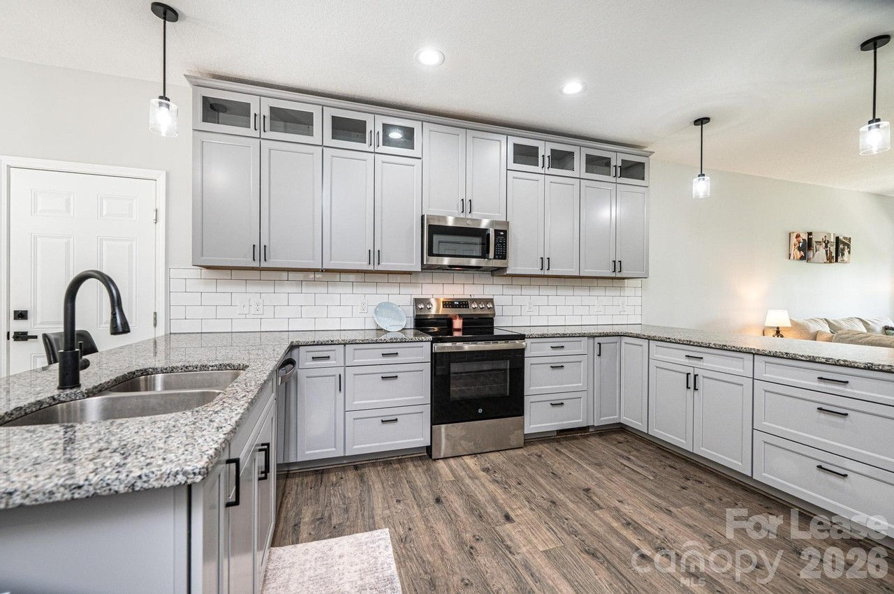 29 Central Ave - Photo 7 of 20