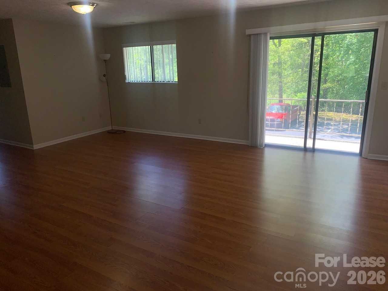 90 Apple Tree Ln #24 - Photo 5 of 7