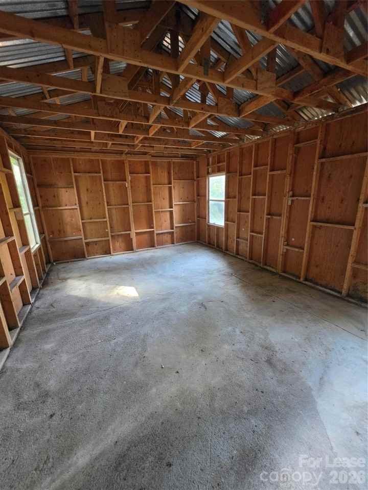 4413 Gondola Ave - Photo 5 of 20