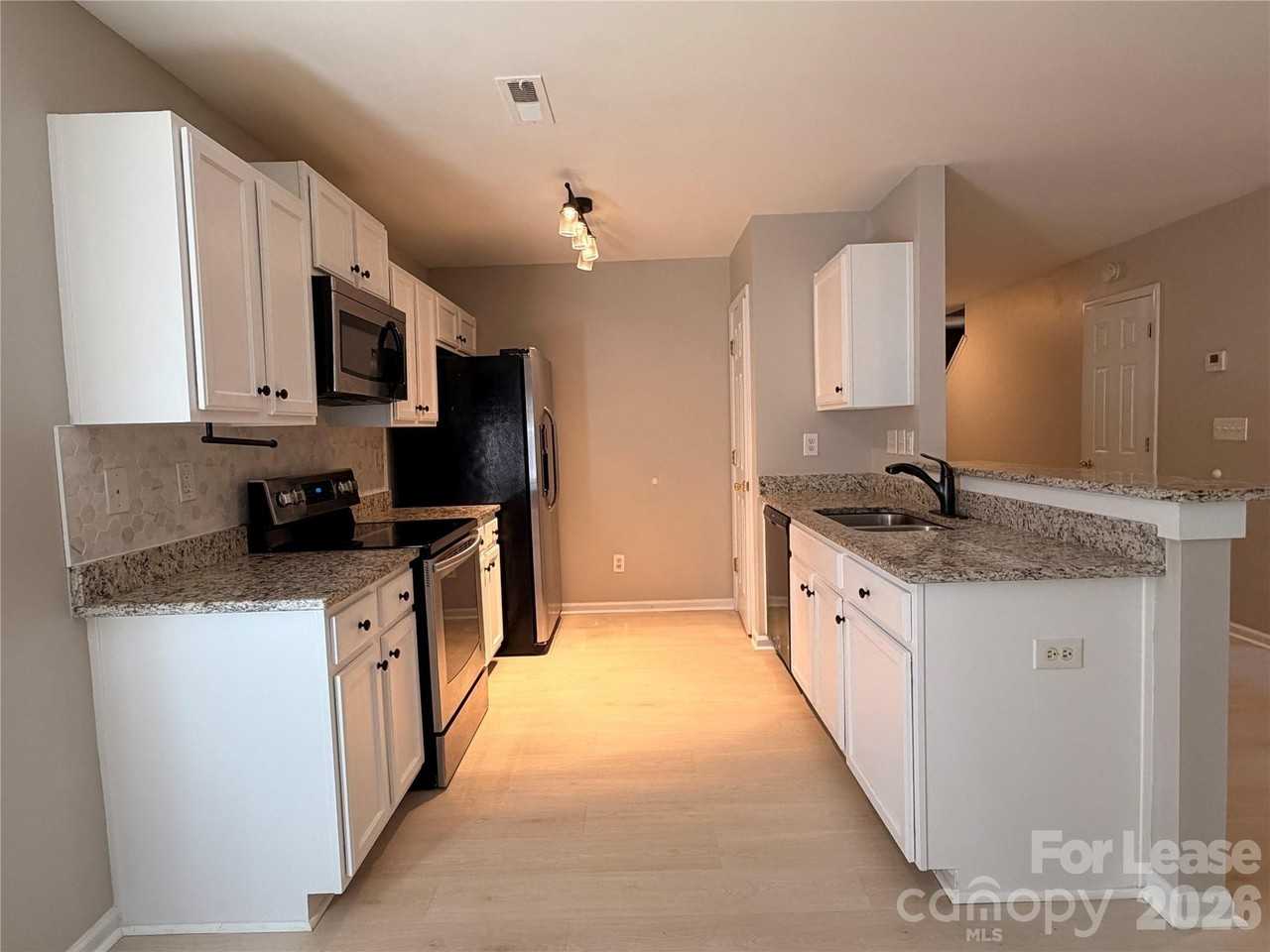 4413 Gondola Ave - Photo 7 of 20