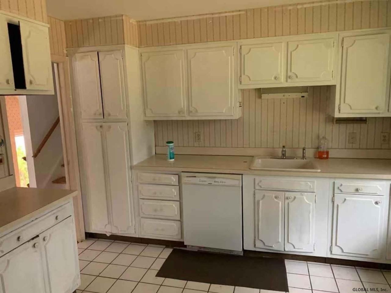 79 Devon Rd - Photo 4 of 29