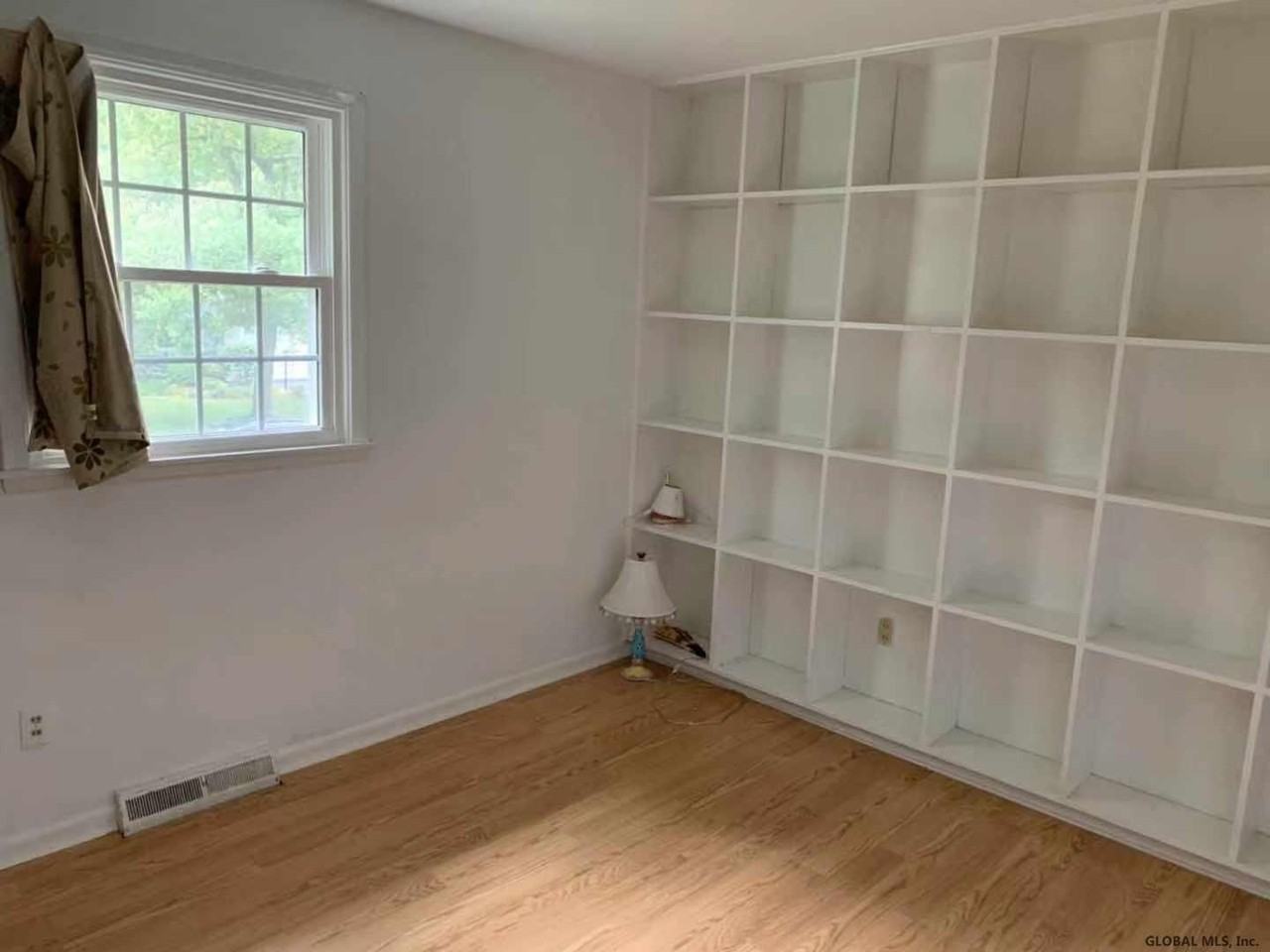79 Devon Rd - Photo 6 of 29