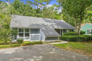 featured image of 1124 Honeysuckle Ct