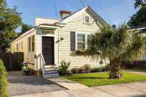 featured image of 24 Cleveland St